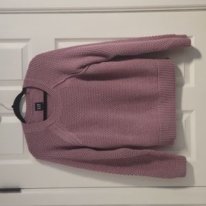 GAP sweater